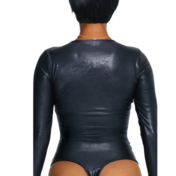 NWT Naked Wardrobe The Drip Drip Drip Faux Leather Bodysuit Medium - Picture 2 of 2